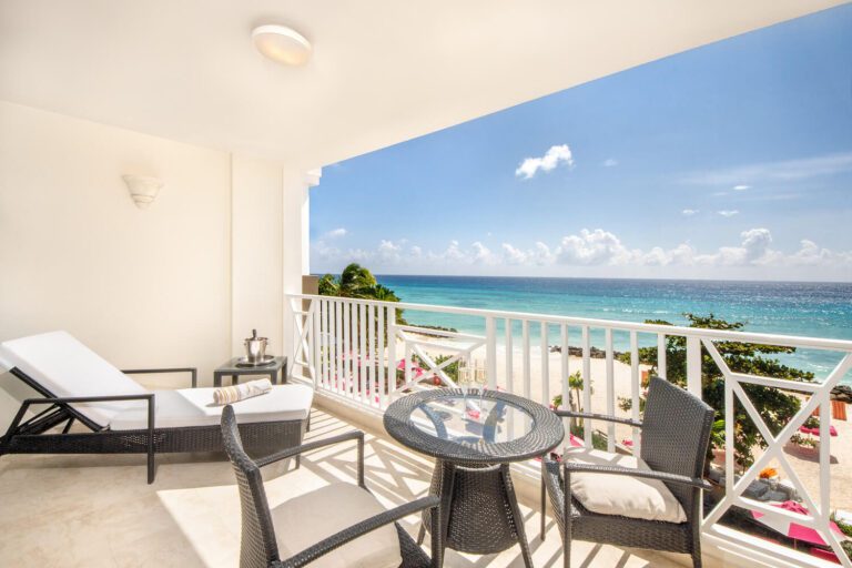 O2 One bedroom beachfront apartment